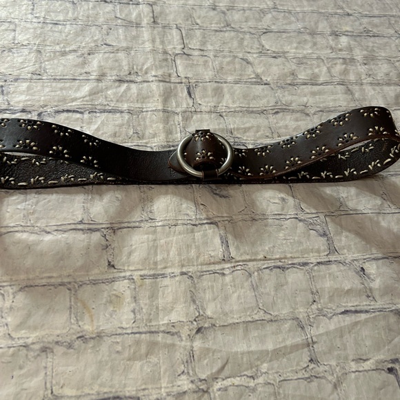 AEROPOSTALE BROWN LEATHER FLORAL STITCHED BOHO HIPPIE VIBE BELT - Picture 7 of 10